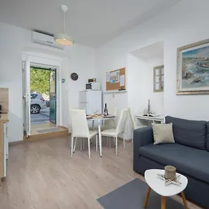 https://naval-app.primorje-gorskikotar.com